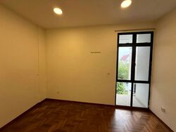 Charlton Corner (D19), Apartment #537578071